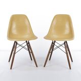 Paire (2) de chaises Herman Miller Vintage Eames DSW Side Shell couleur ocre clair