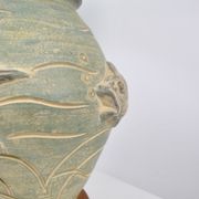 Lampe en céramique décor poisson en relief vers 1970