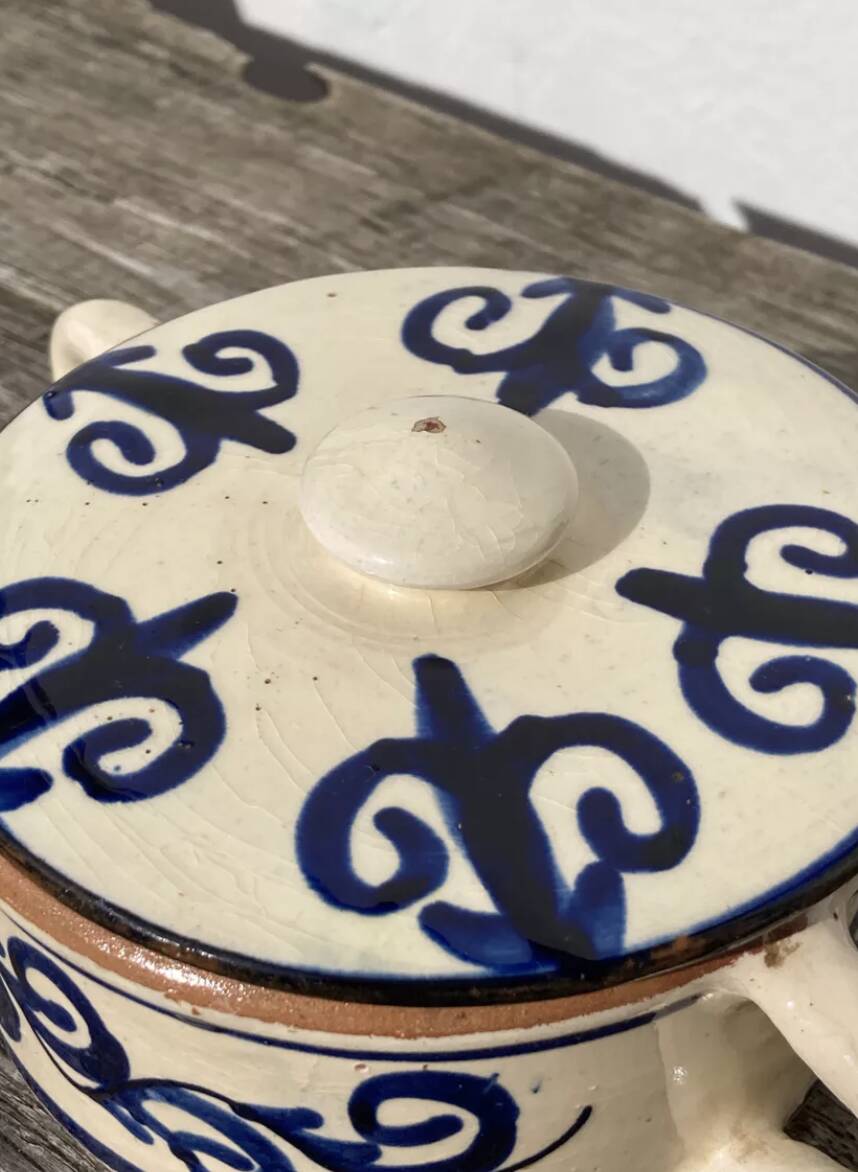 Round ceramic box candy box