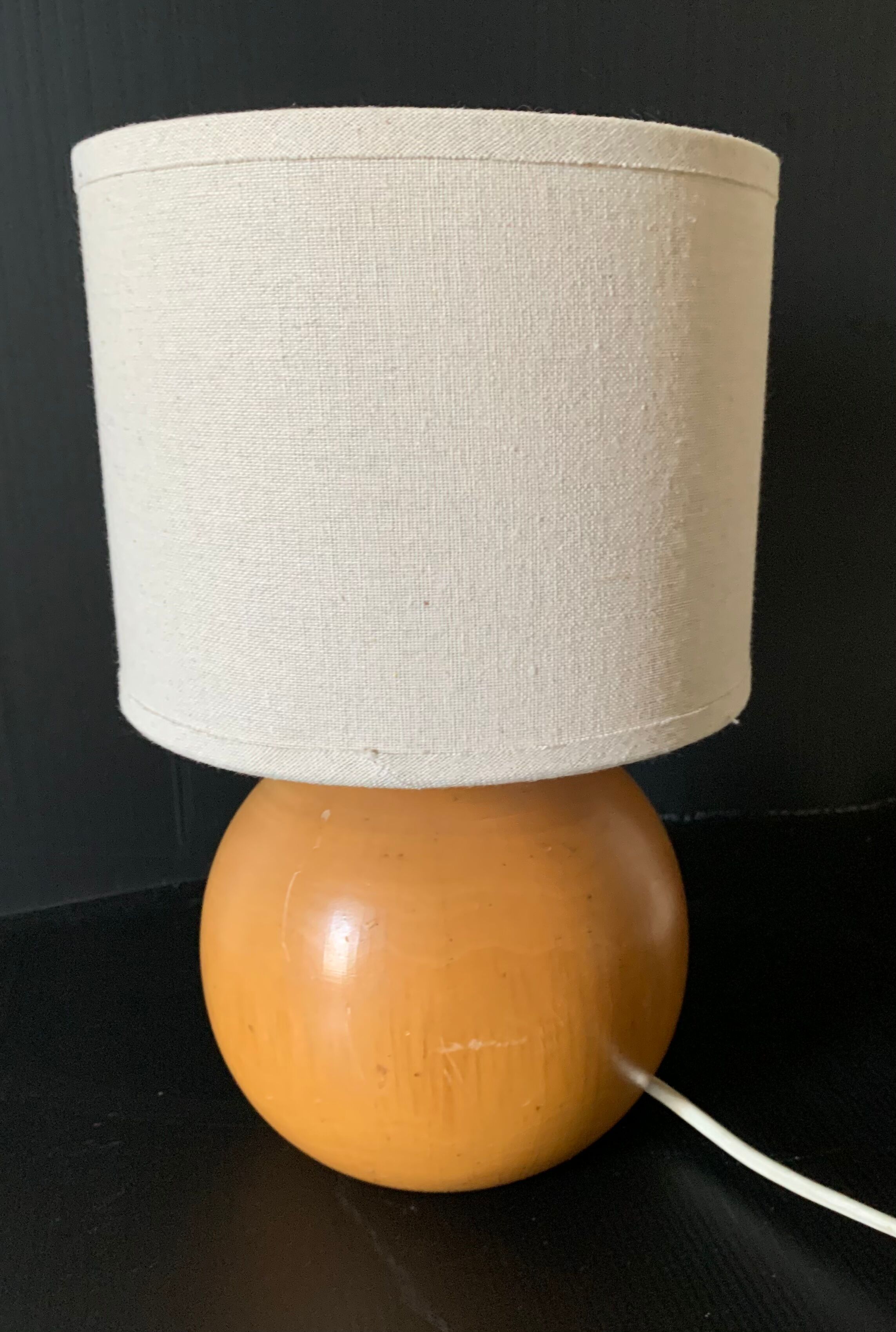 Light wood ball lamp foot