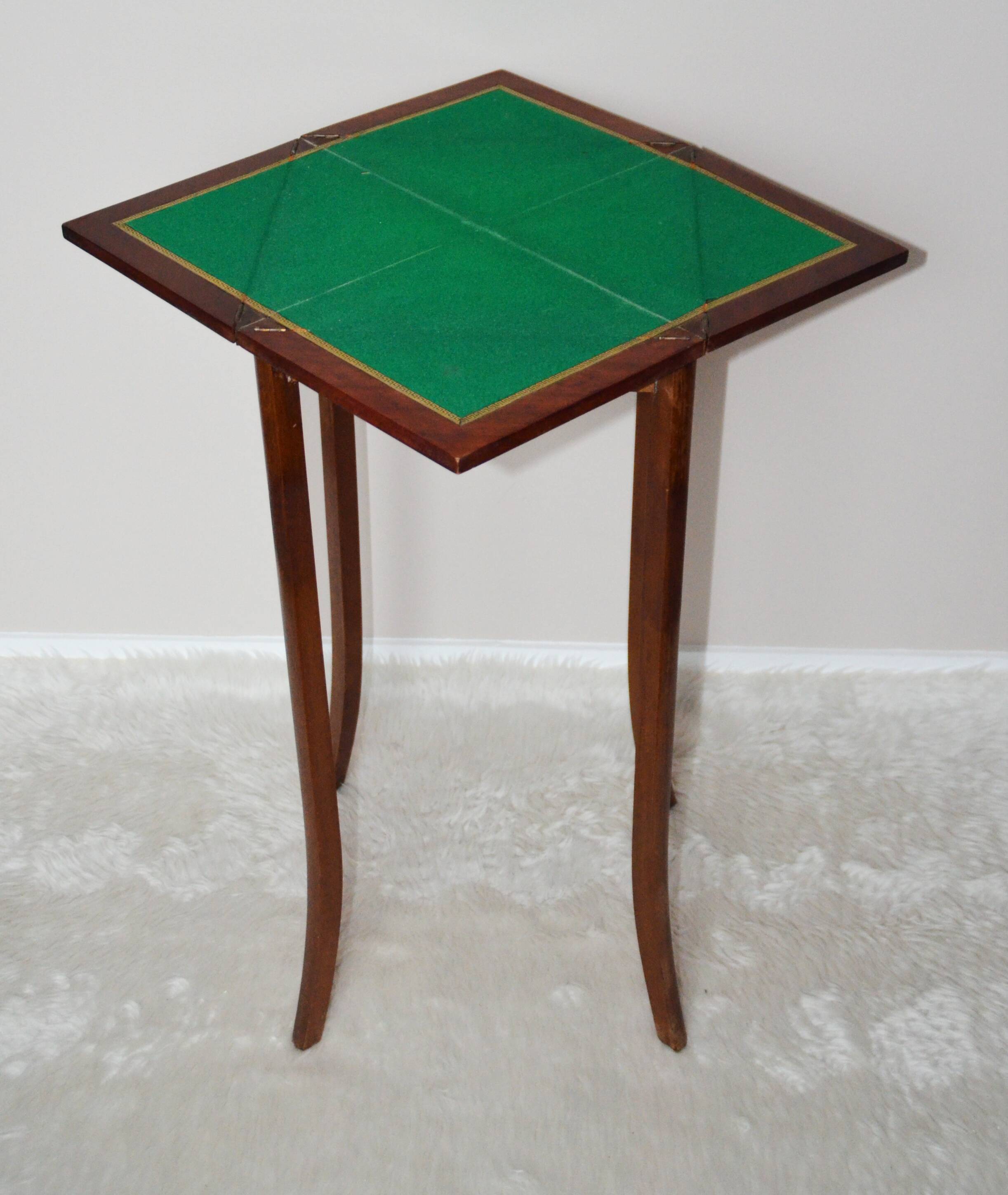 Wooden game table