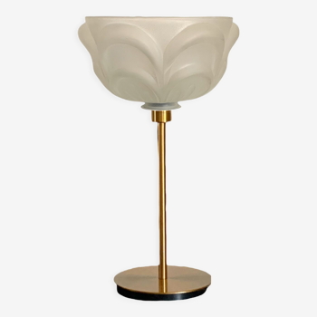 Table lamp with a translucent lampshade, art deco style, mounted on a gilded foot