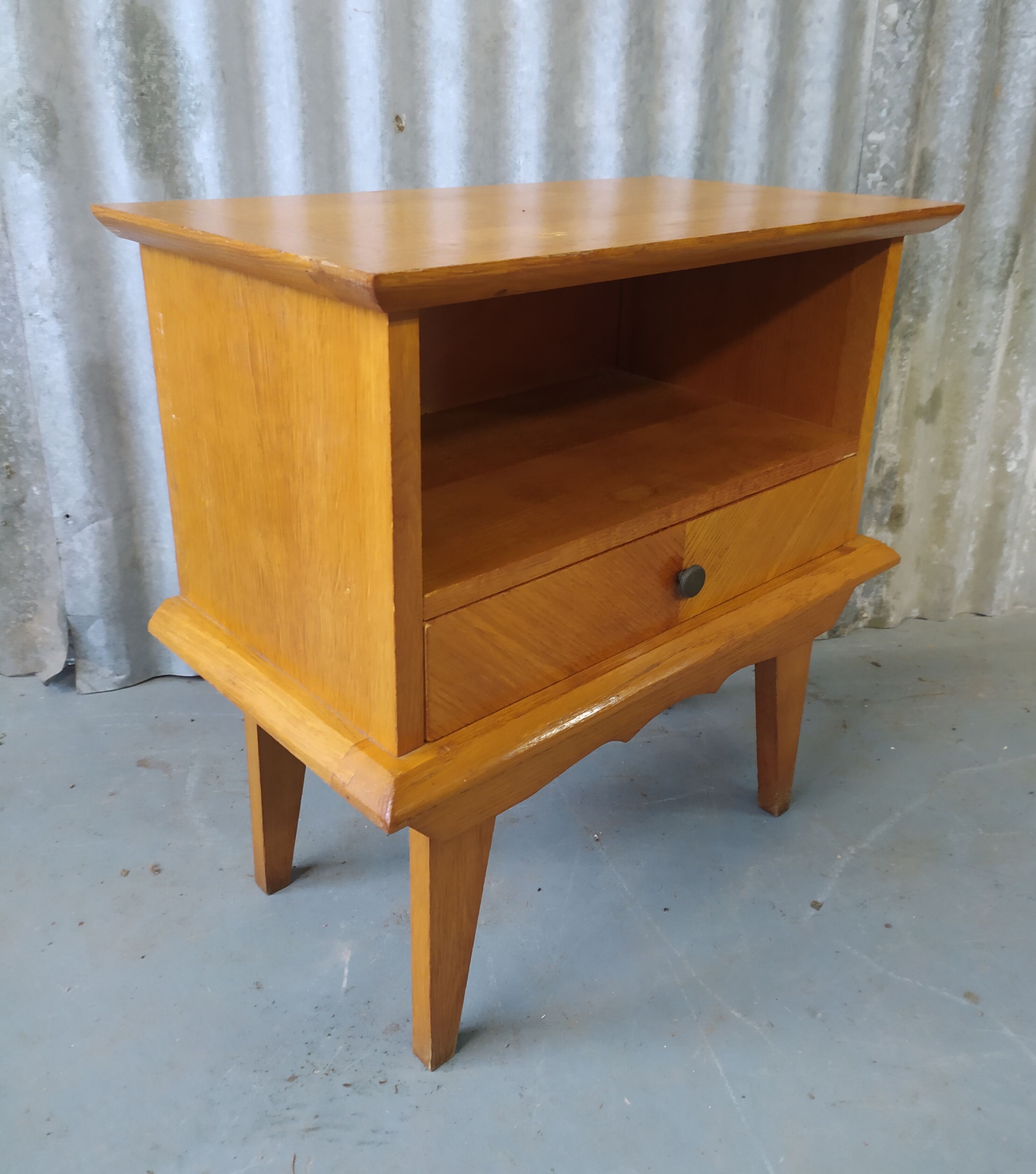 Vintage bedside feet compass