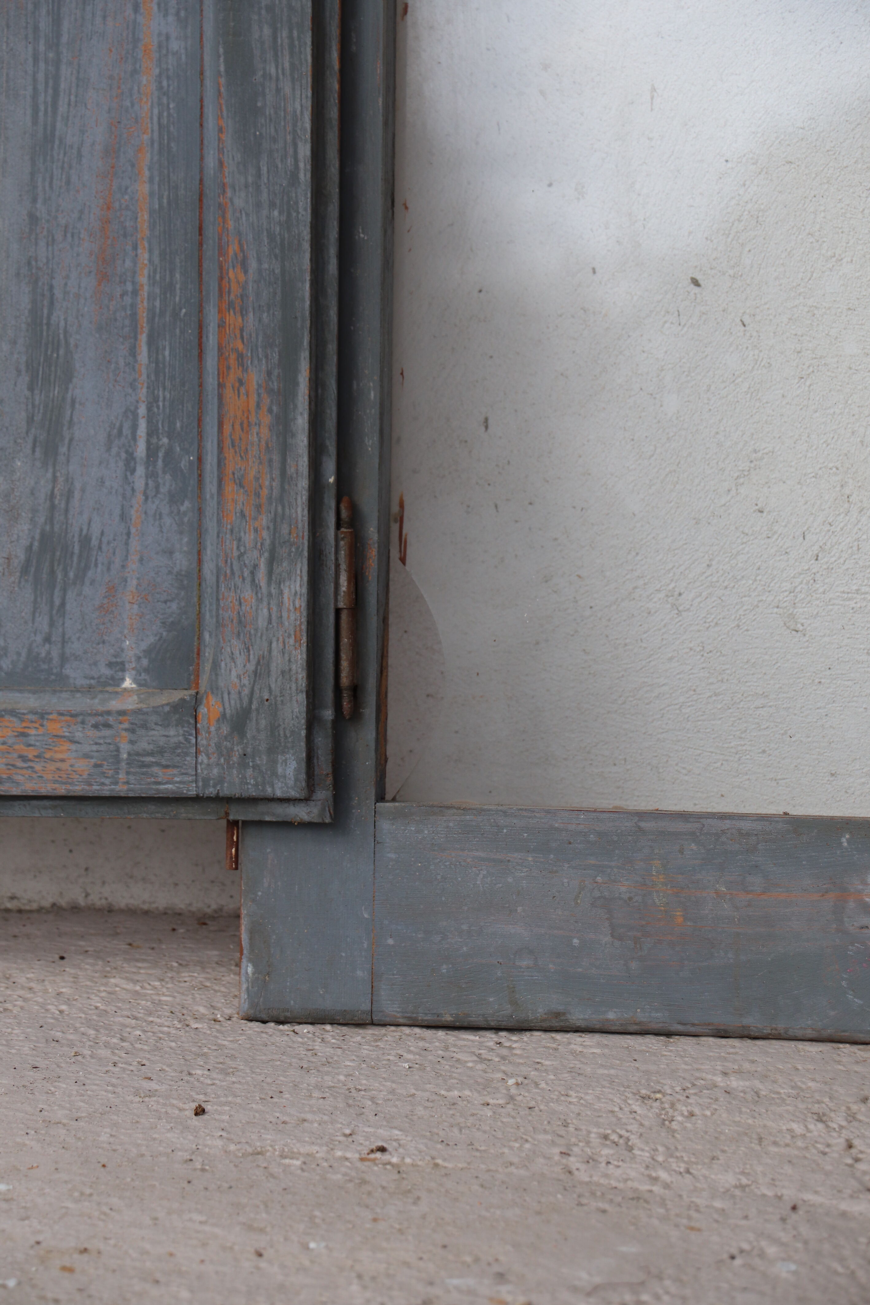 Pair of windows with Menorca shutters