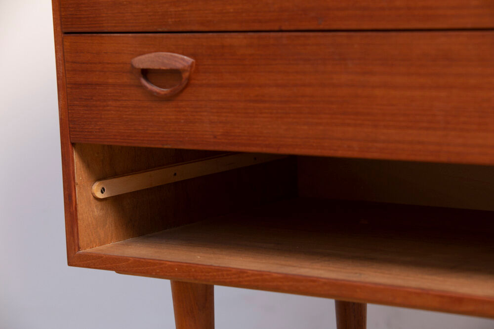 Commode scandinave