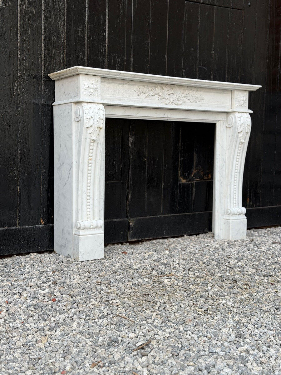 Louis XV style fireplace in Carrara marble, circa 1980.