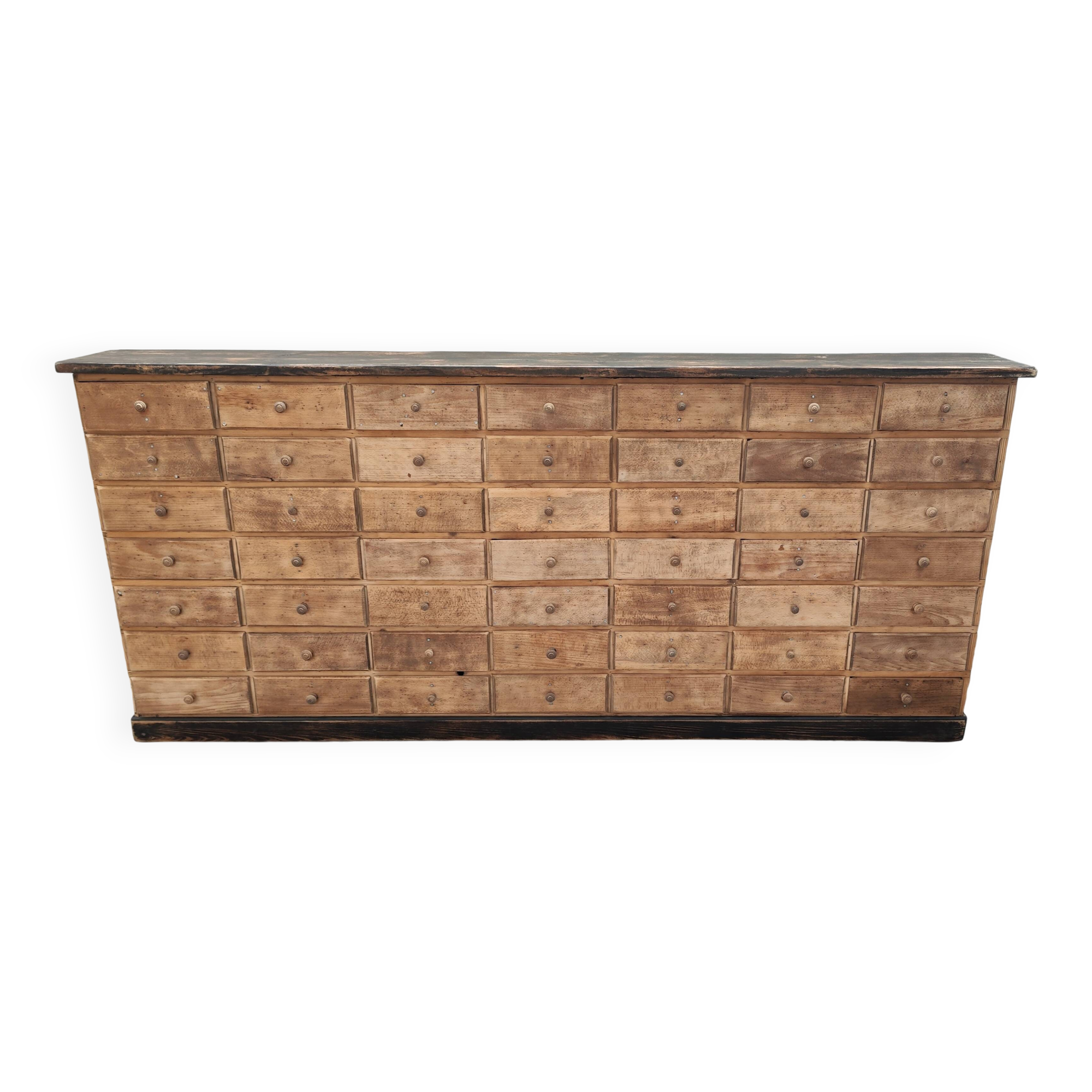 Drawer cabinet for trades, haberdashery cabinet