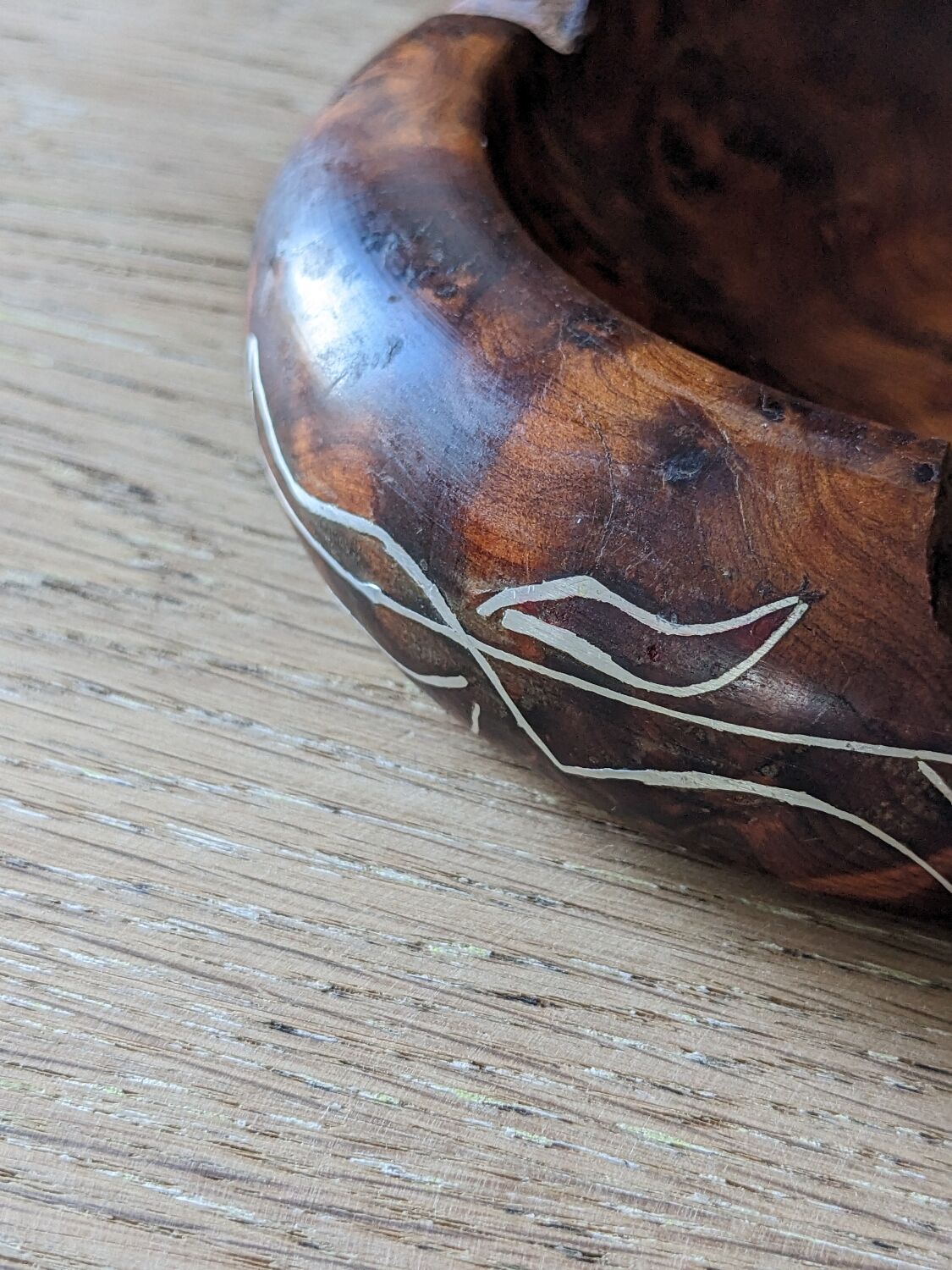 Artisanal ashtray in solid olive tree