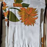 Vintage orange tablecloth and 8 napkins