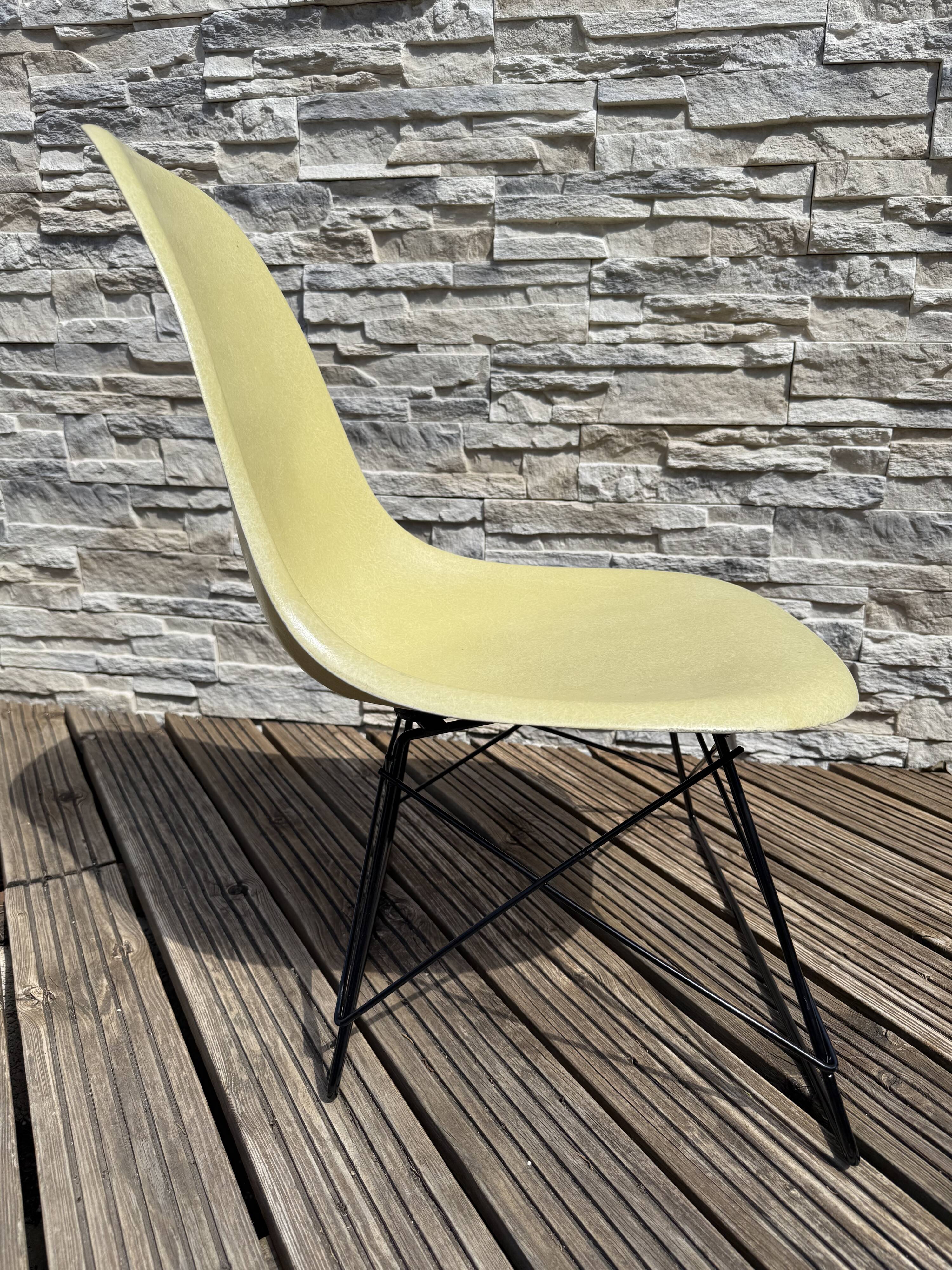 LSR EAMES HERMAN MILLER no VITRA