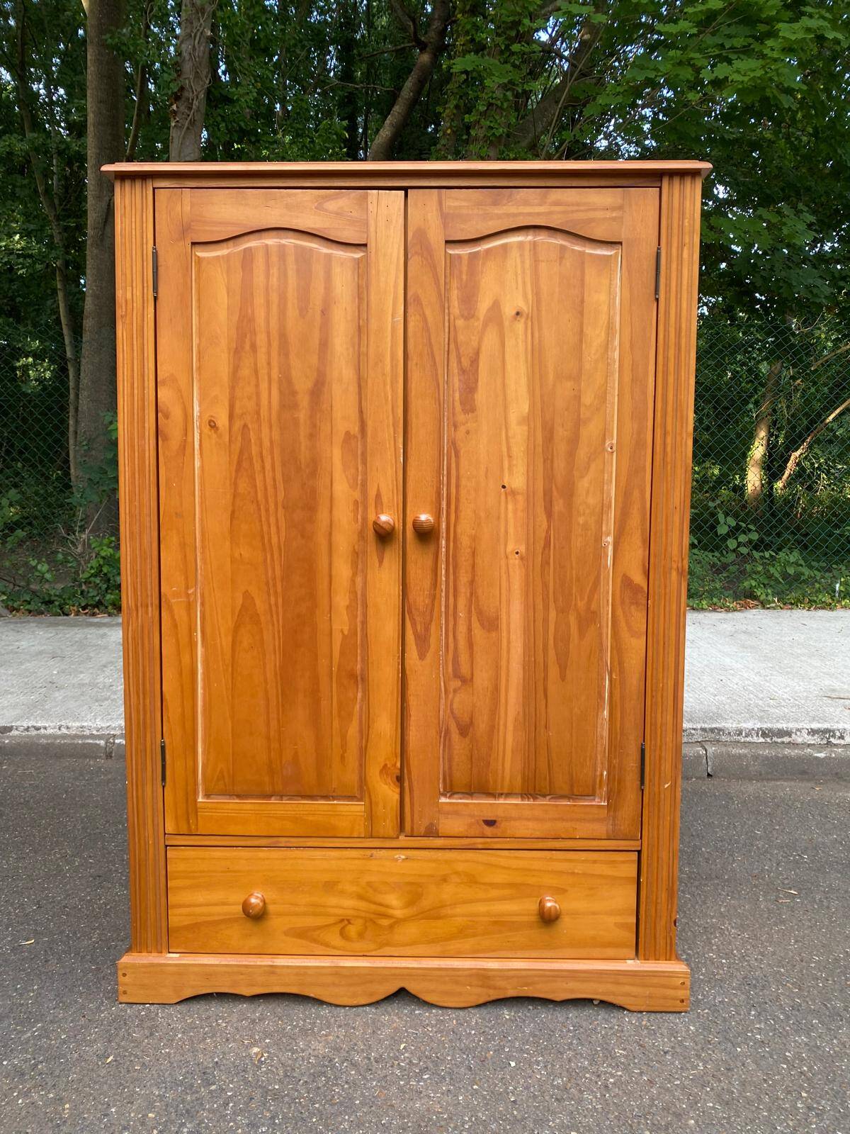 Solid wood chest of drawers from the 1980s.