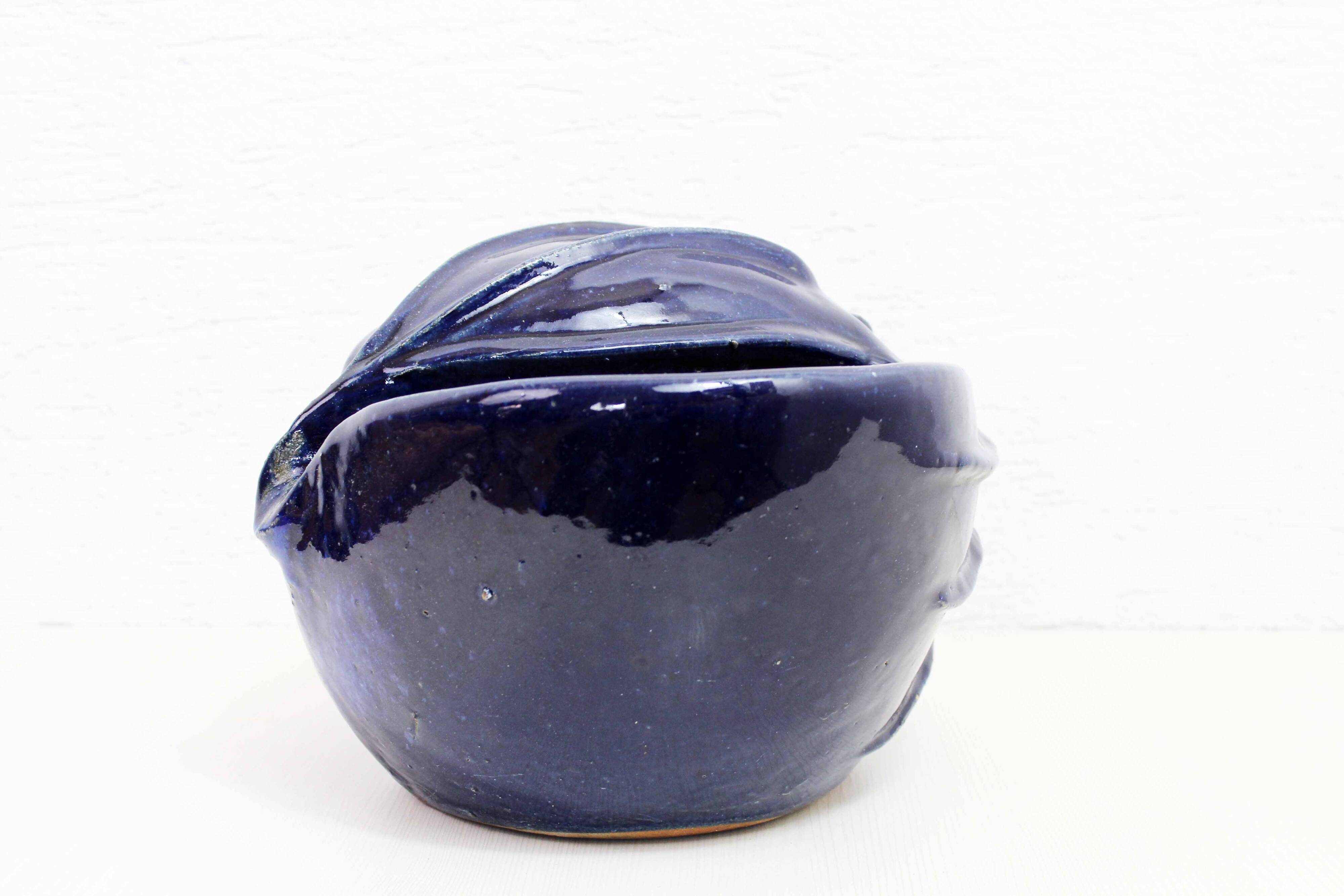 “Shell” ceramic flower pot