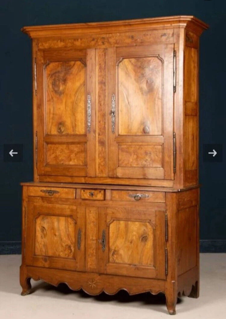 Buffet with two bodies, Louis XV style, 19th century, Provençal work.