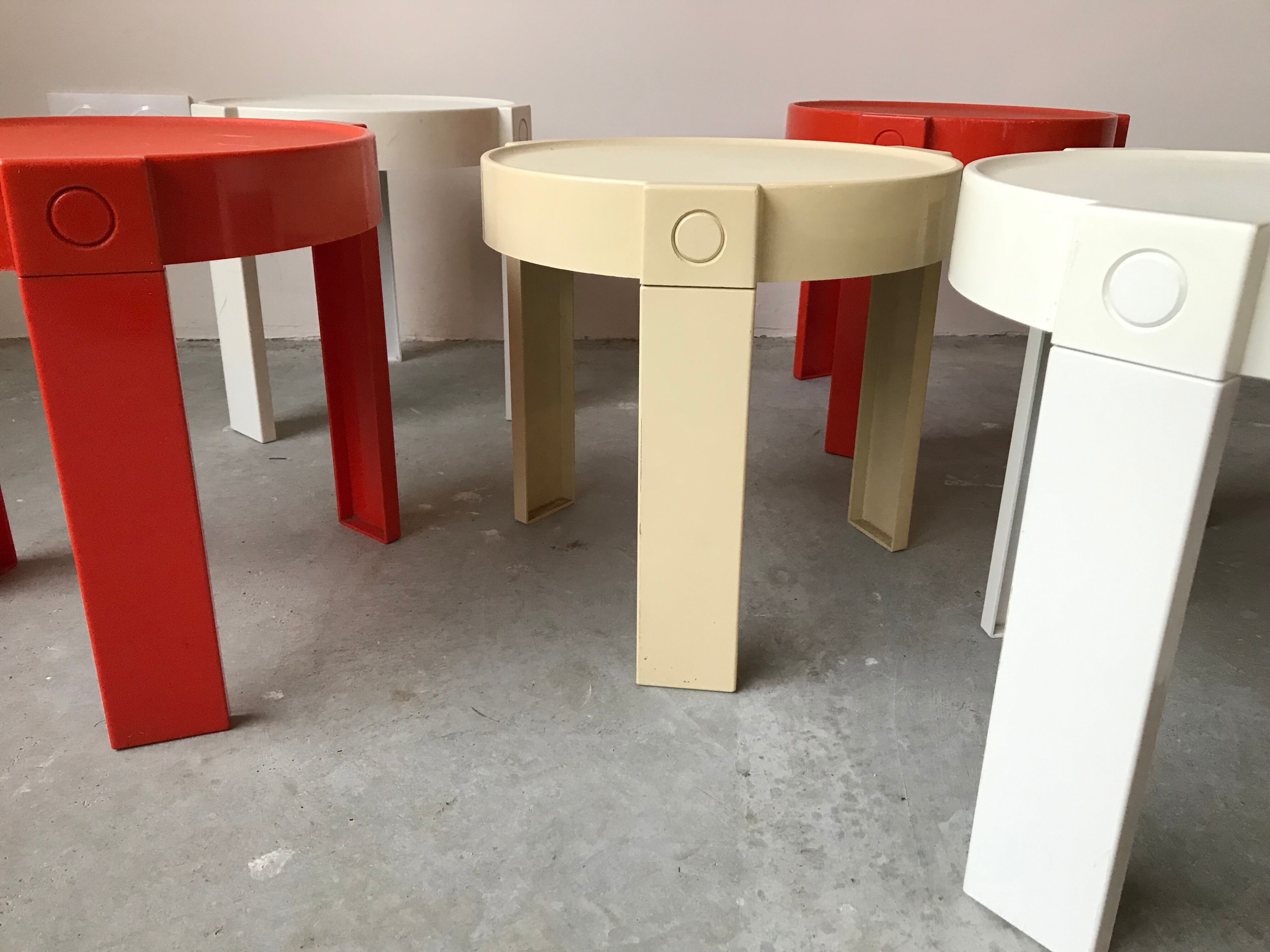 Suite of 3 stackable gigognes tables, made in holland, 1970