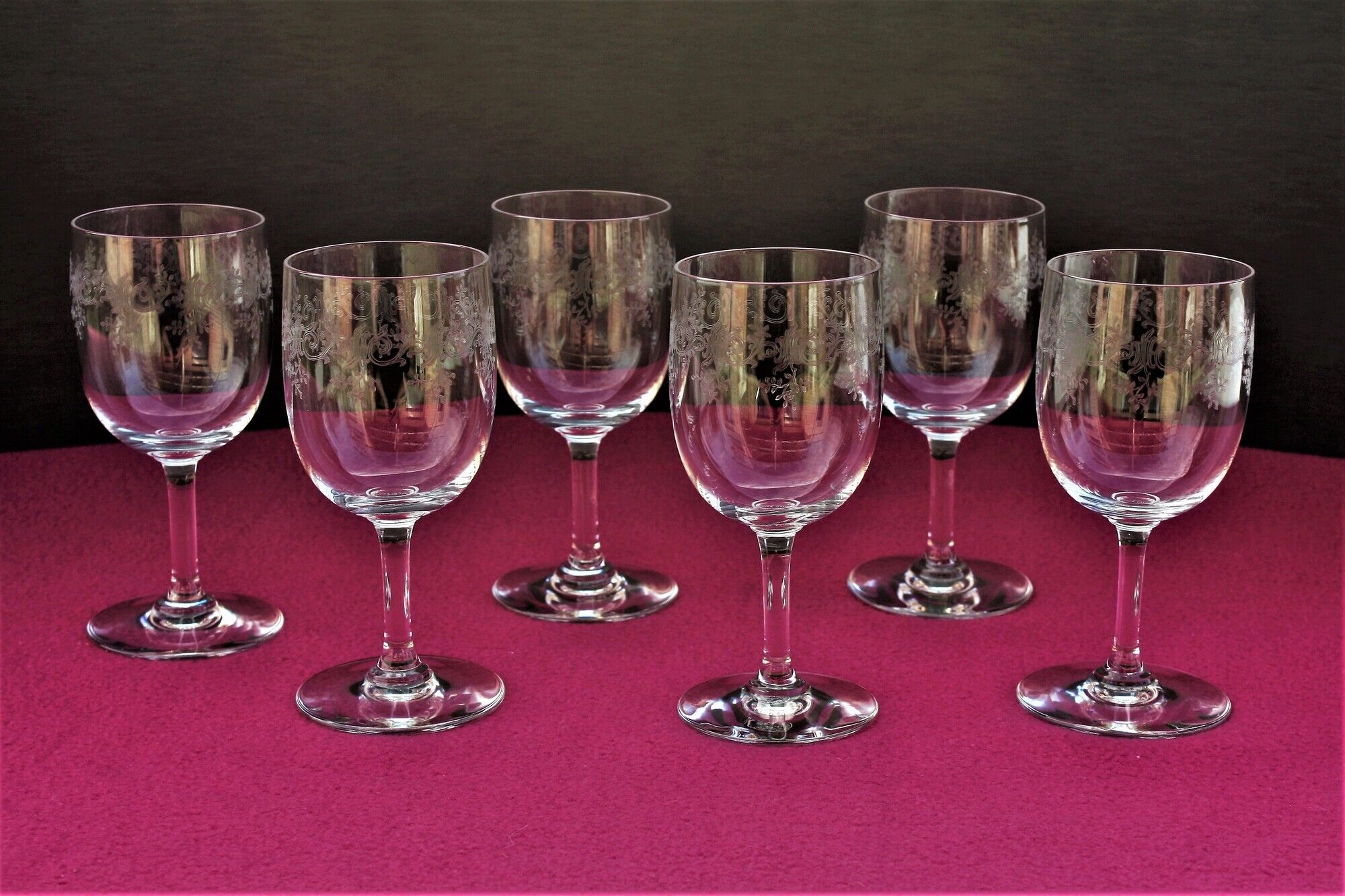 Série de 6 verres à eau en cristal de Baccarat modèle Sévigné