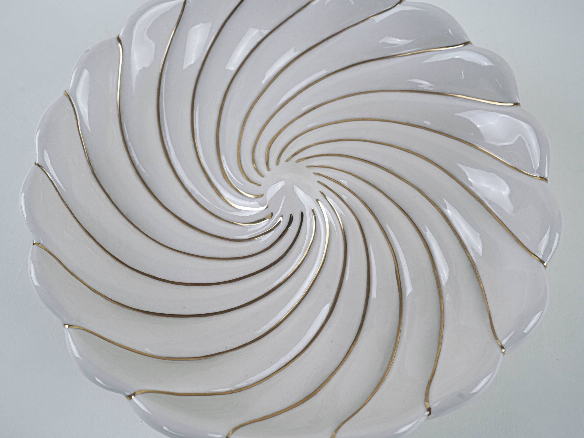 Ceramic decorative bowl, Italian design, 1980s, production: Italy