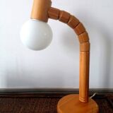 Lampe scandinave articulée en pin et opaline