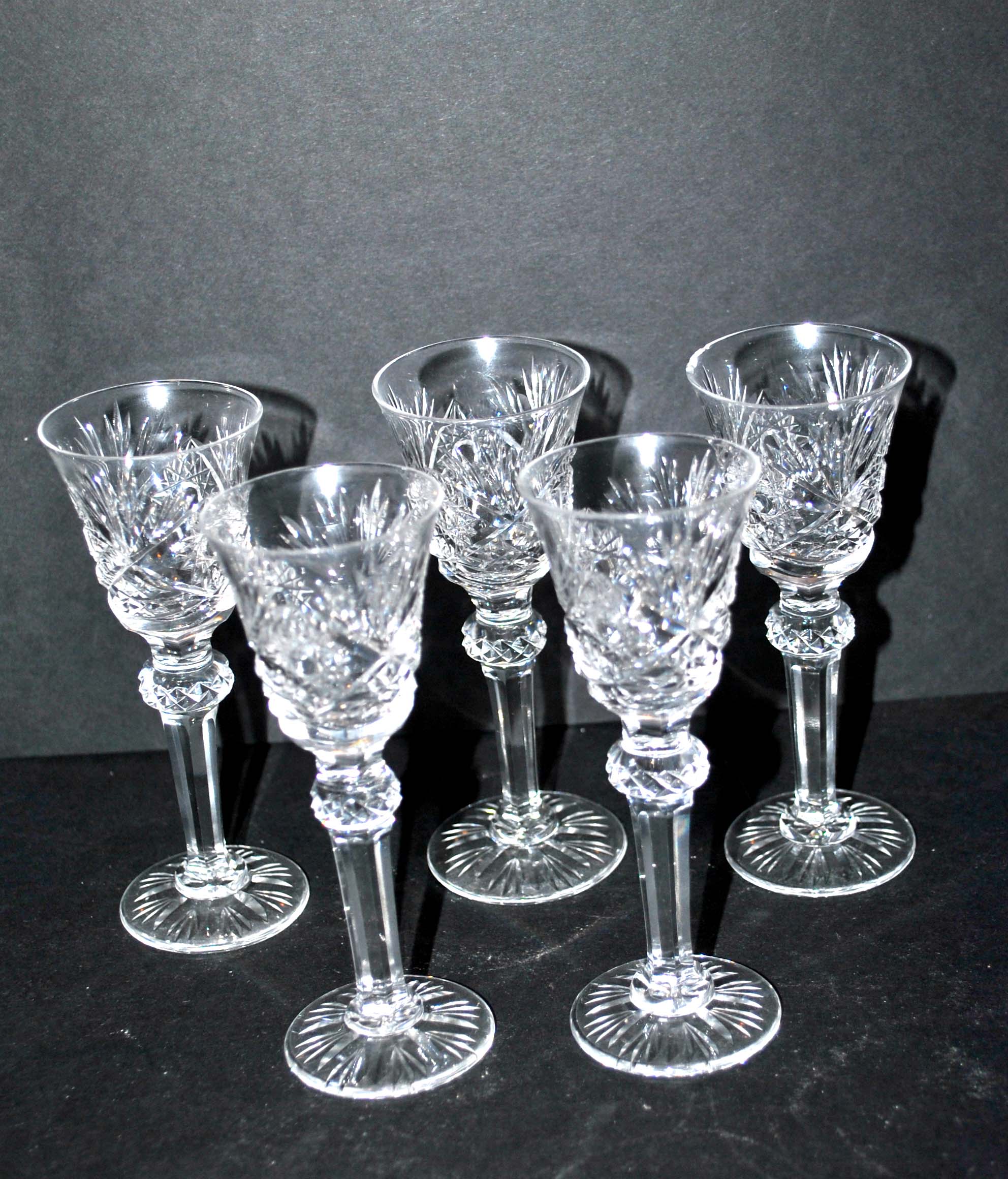 et of 5 diamond cut crystal liqueur glasses