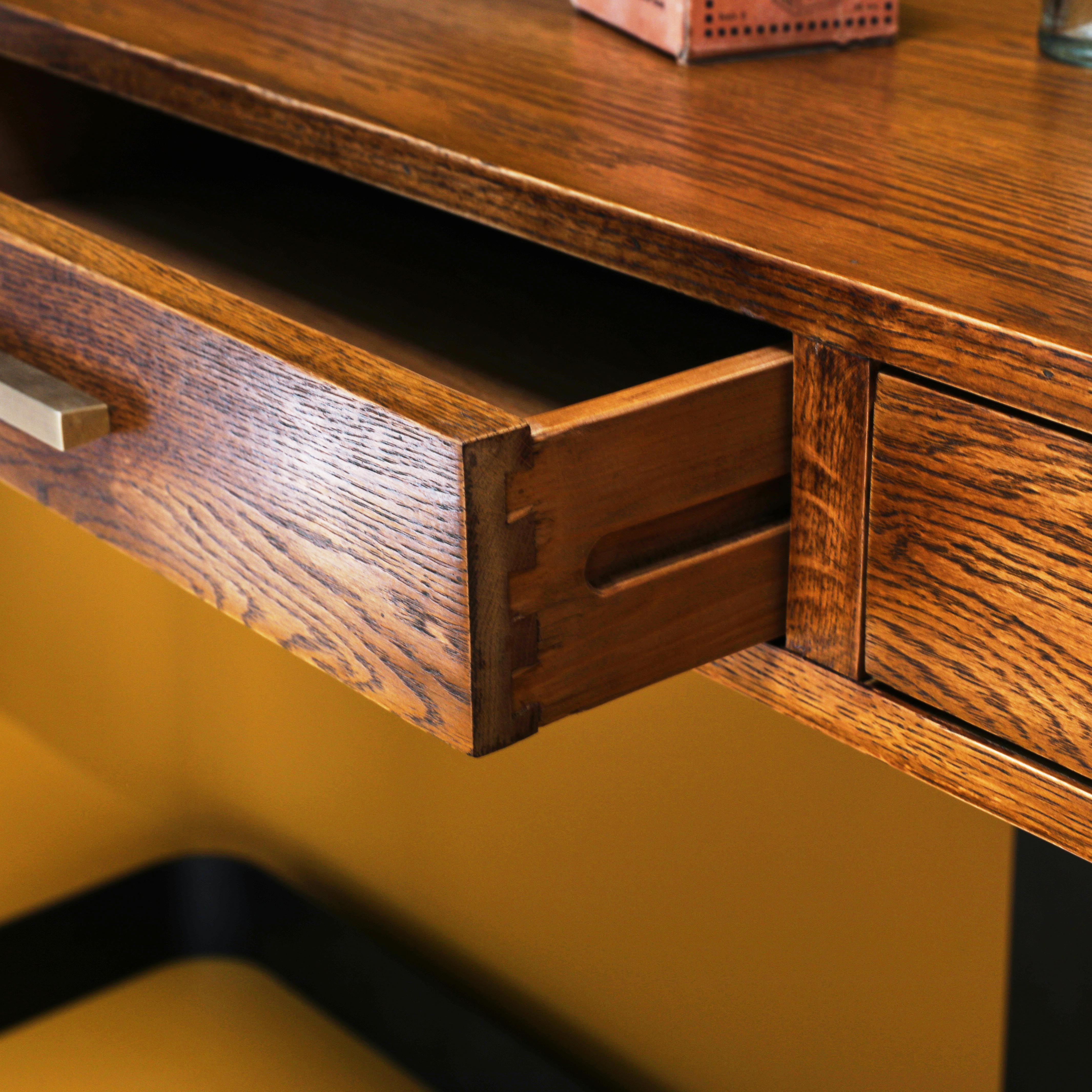 Console d'entrée vintage chêne brûlé