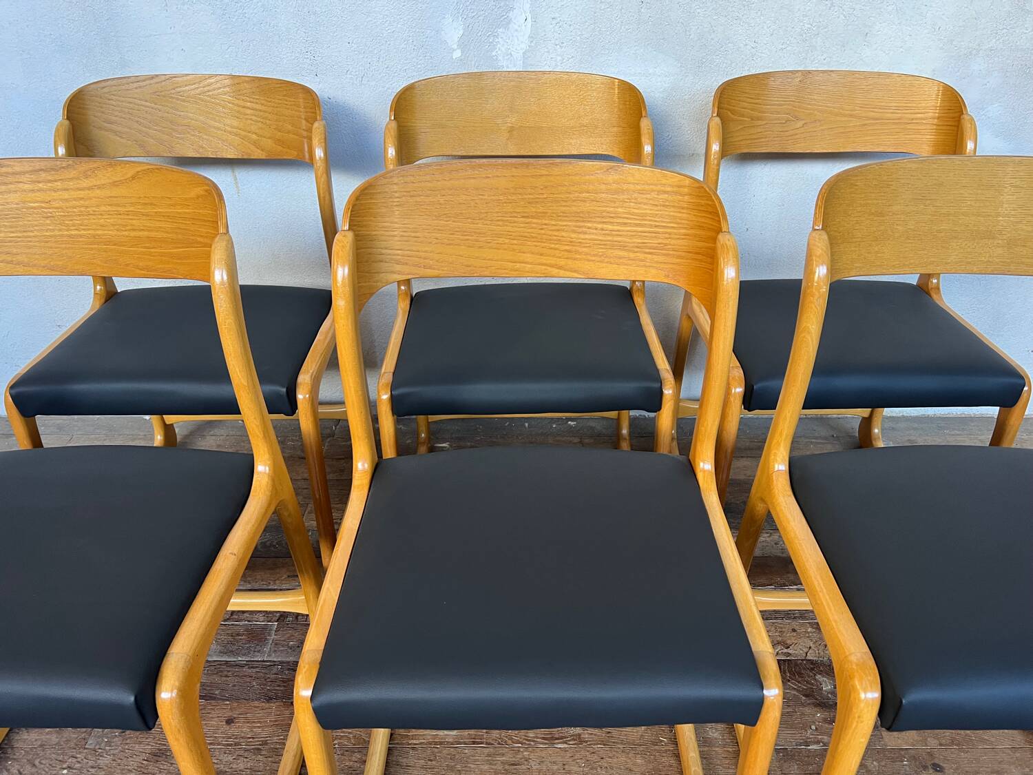 Set of 6 vintage bentwood sleigh chairs by Baumann - 1960s