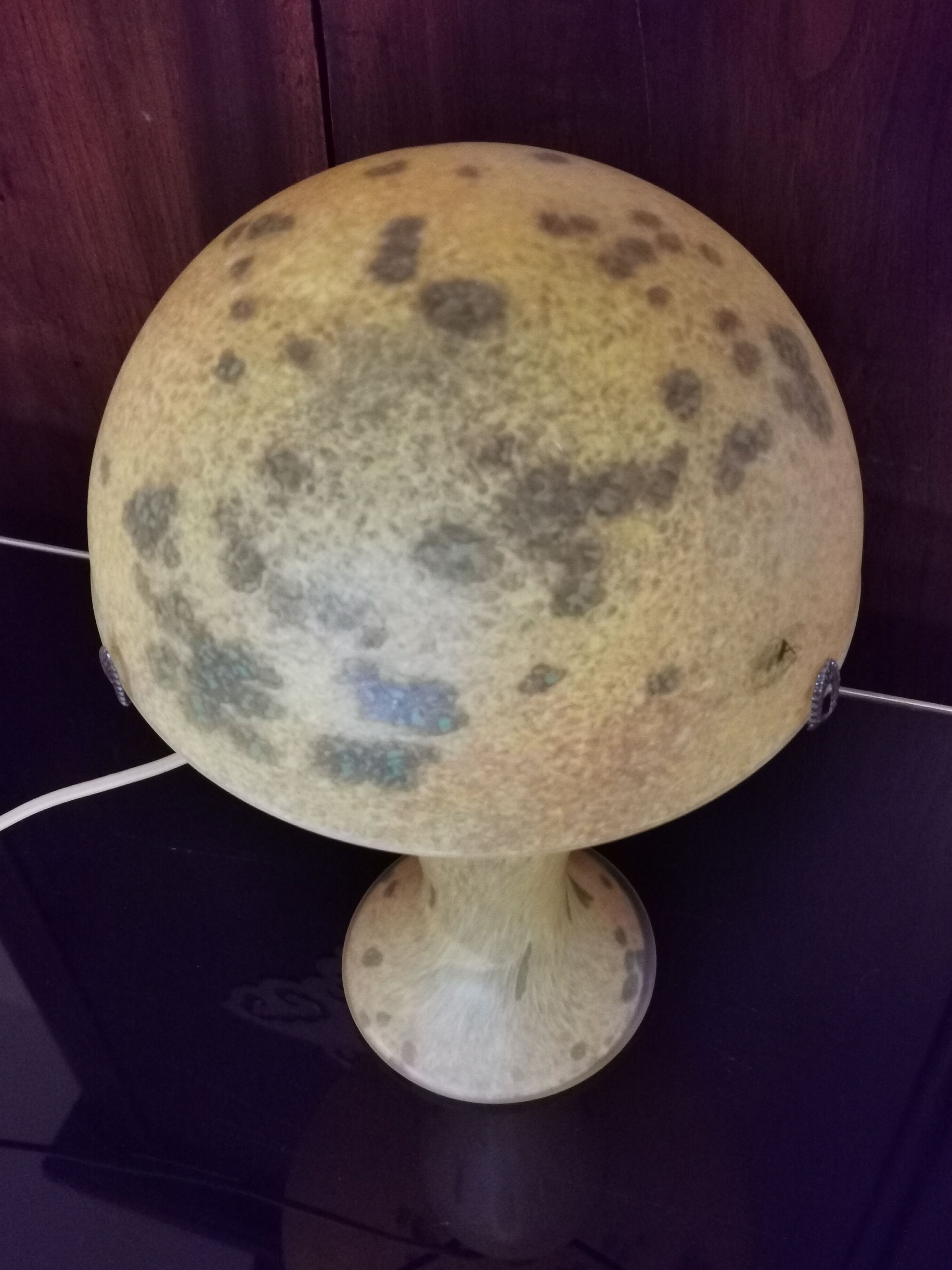 Lamp mushroom blown glass mouth