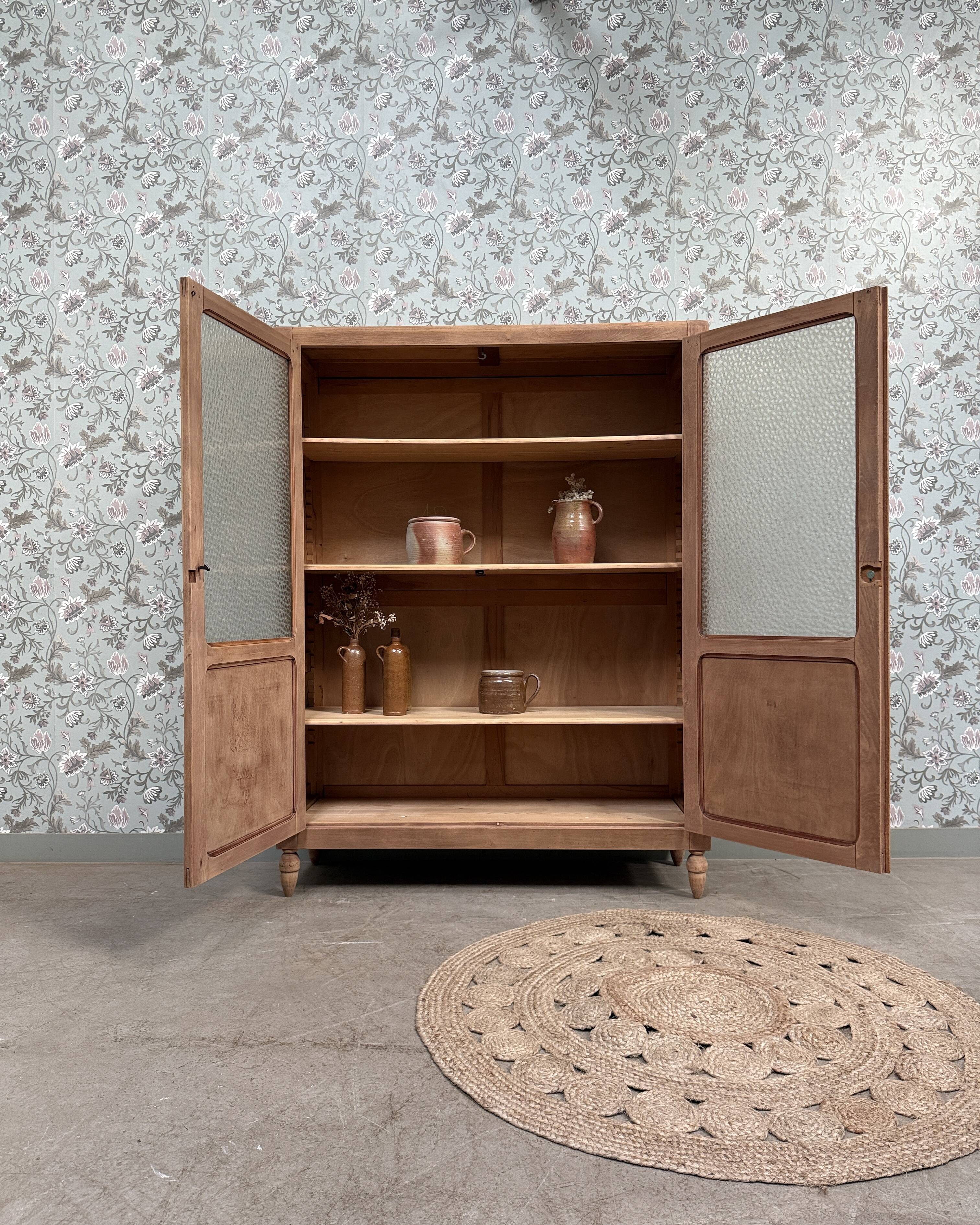 Armoire vitrée vintage (rénovée)