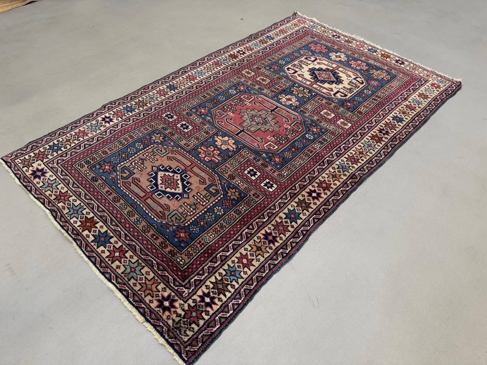 Antique Caucasian rug 215x126 cm Lesghi Star tribal Kazak rug large 2522