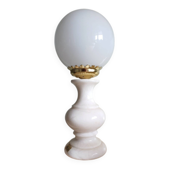 Globe lamp and alabaster base