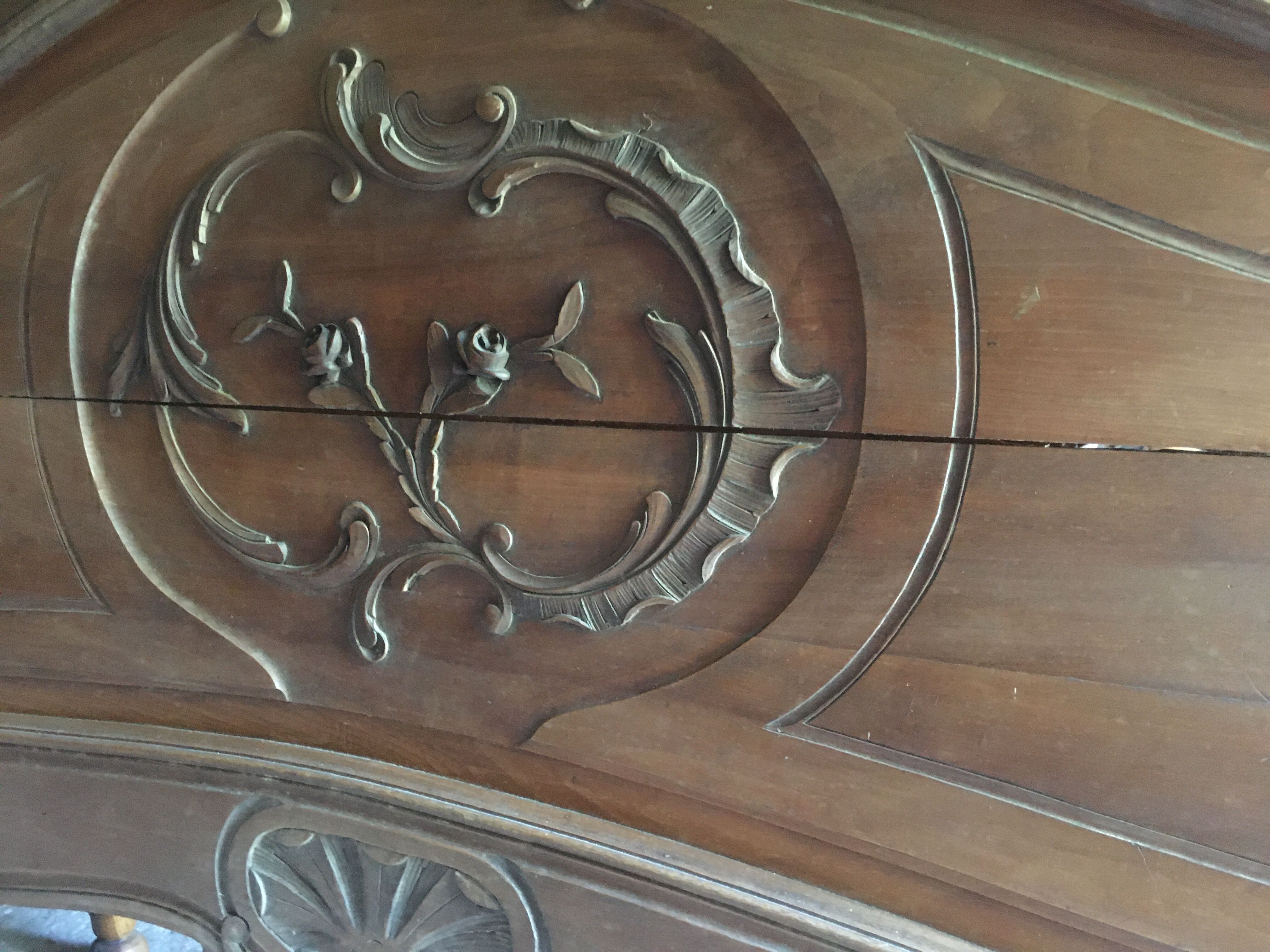 Carved wooden headboard 147X87