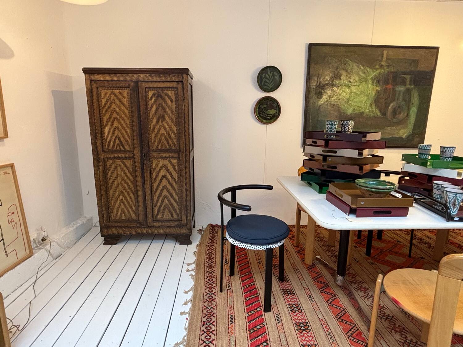 Small 19th-century patinated wardrobe