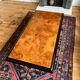 Table basse en loupe d’orme années 70