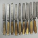 11 cheese/dessert knives with horn and steel handles, T-D Paris