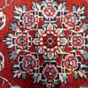 Handmade vintage Persian Sarouk rug 76cm x 122cm, 1970s