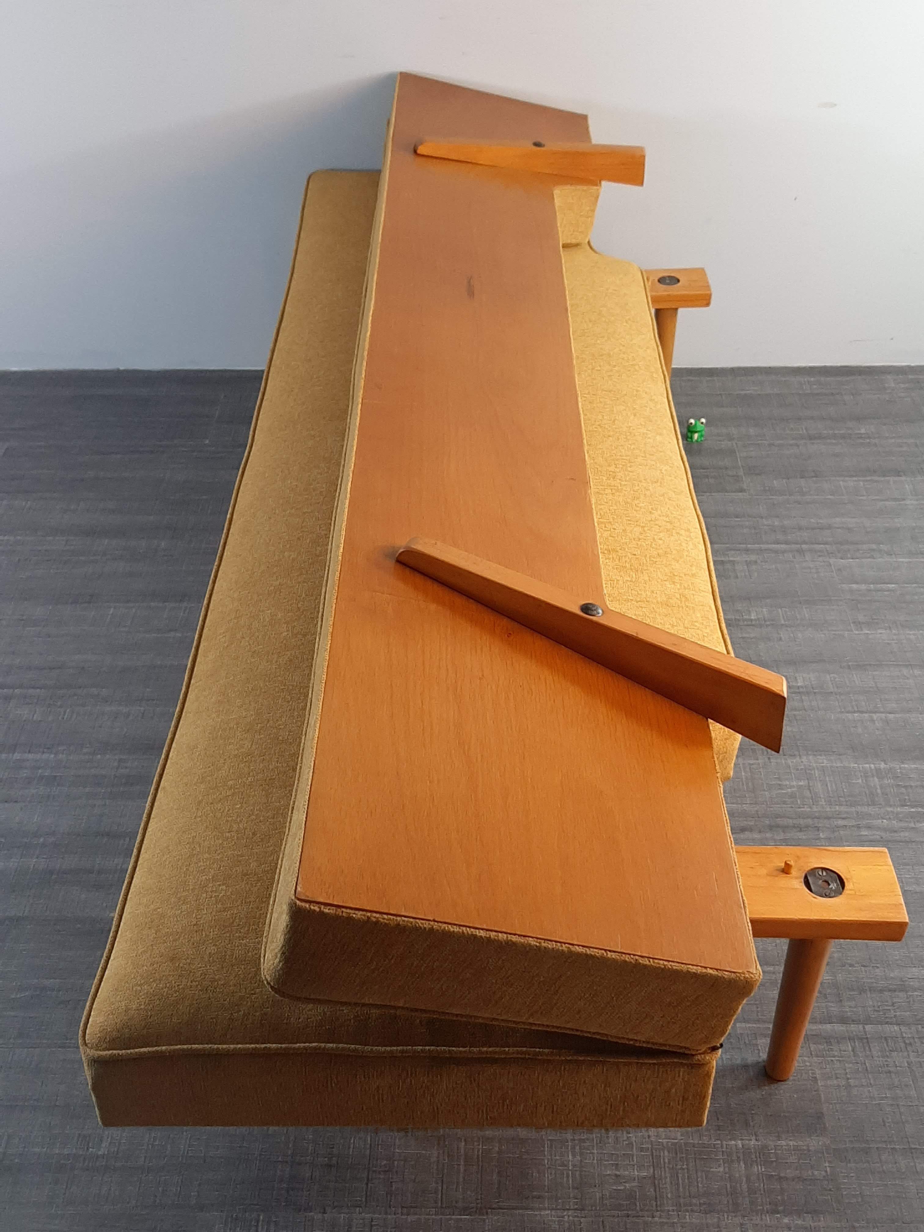 Daybed sofa by Miroslav Navratil, Czech Mid-Century 1960s