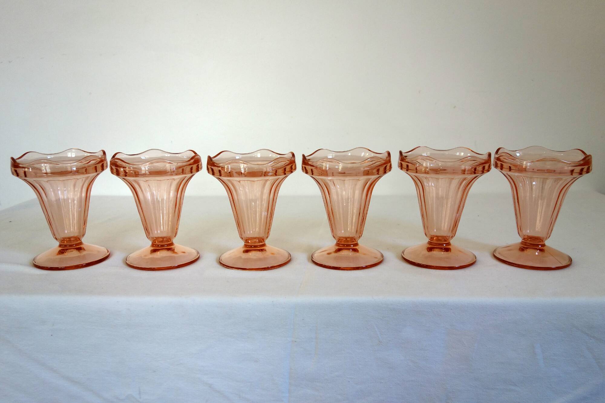 6 vintage Rosaline Luminarc fruit bowls