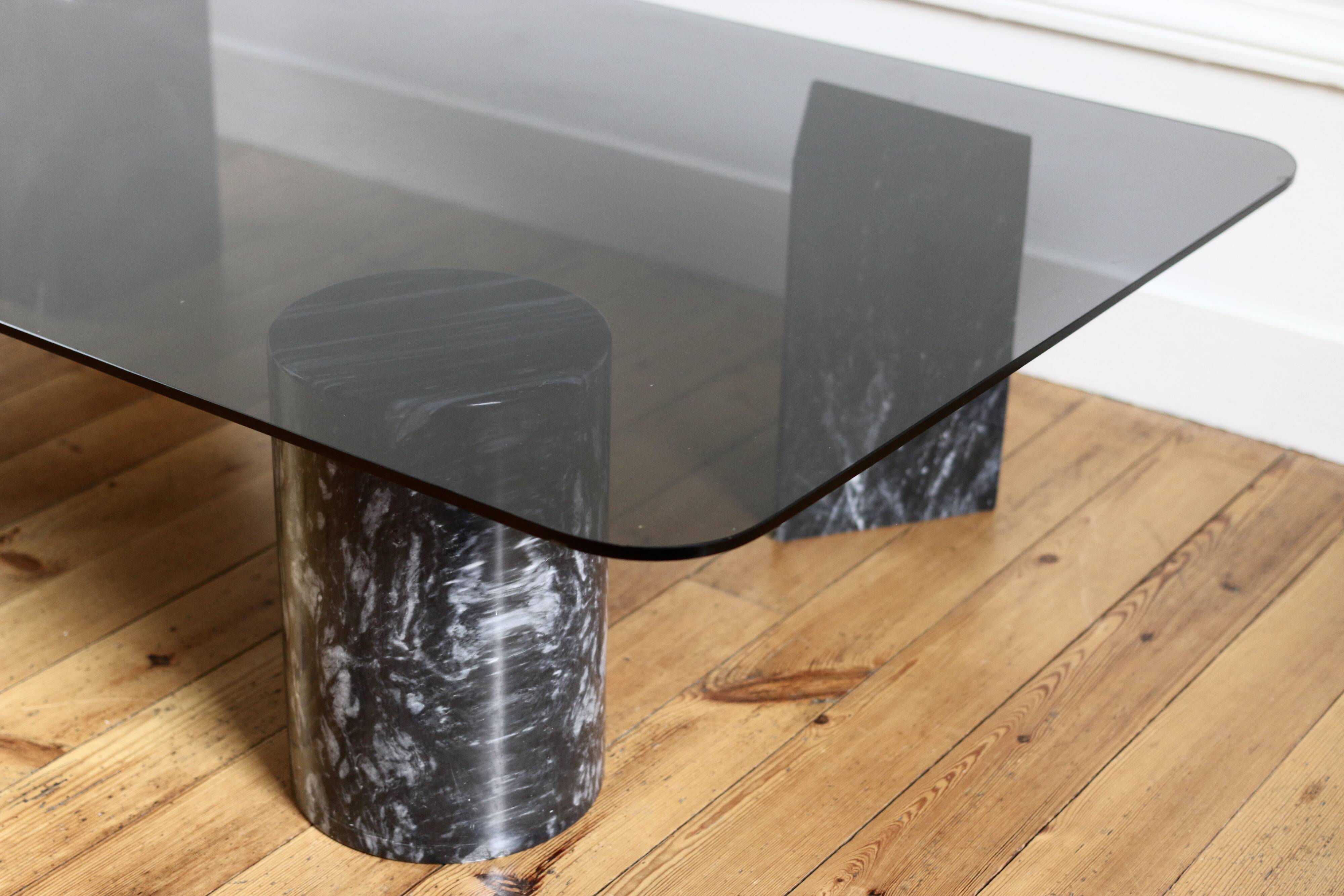 Vintage design marble and glass coffee table from the 1970s