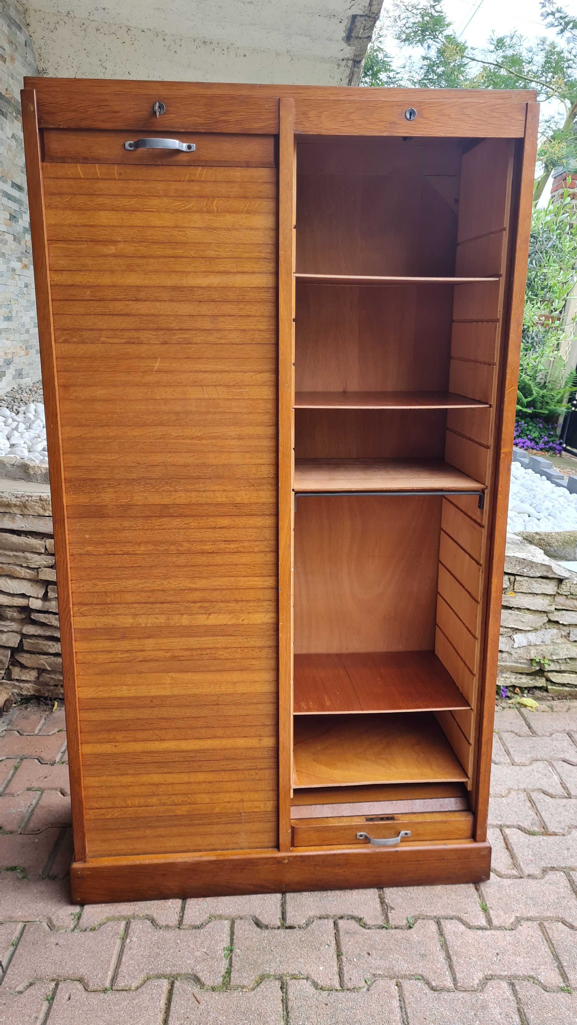 Filing cabinet with sliding curtains in double vintage wood