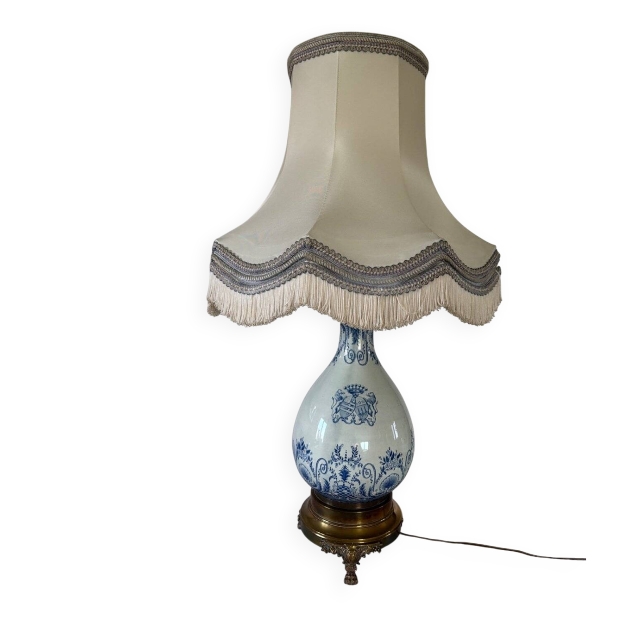 19th-century blue grand feu faience lamp, tripod bronze, fringed lampshade.