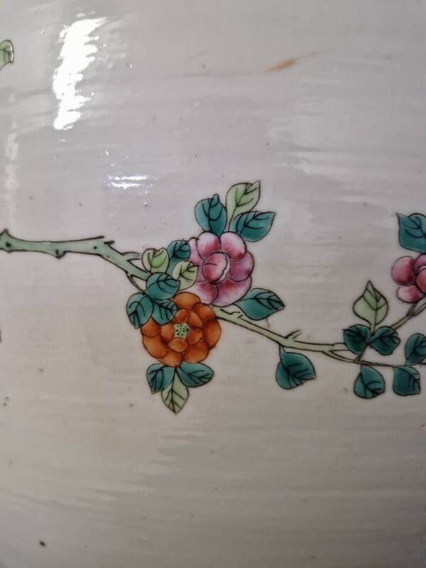 China - Circular fishbowl in Famille Rose enamel