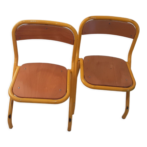 Chaises d’écolier