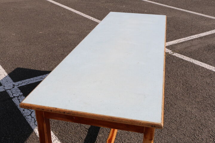 Table blue formica 10 people