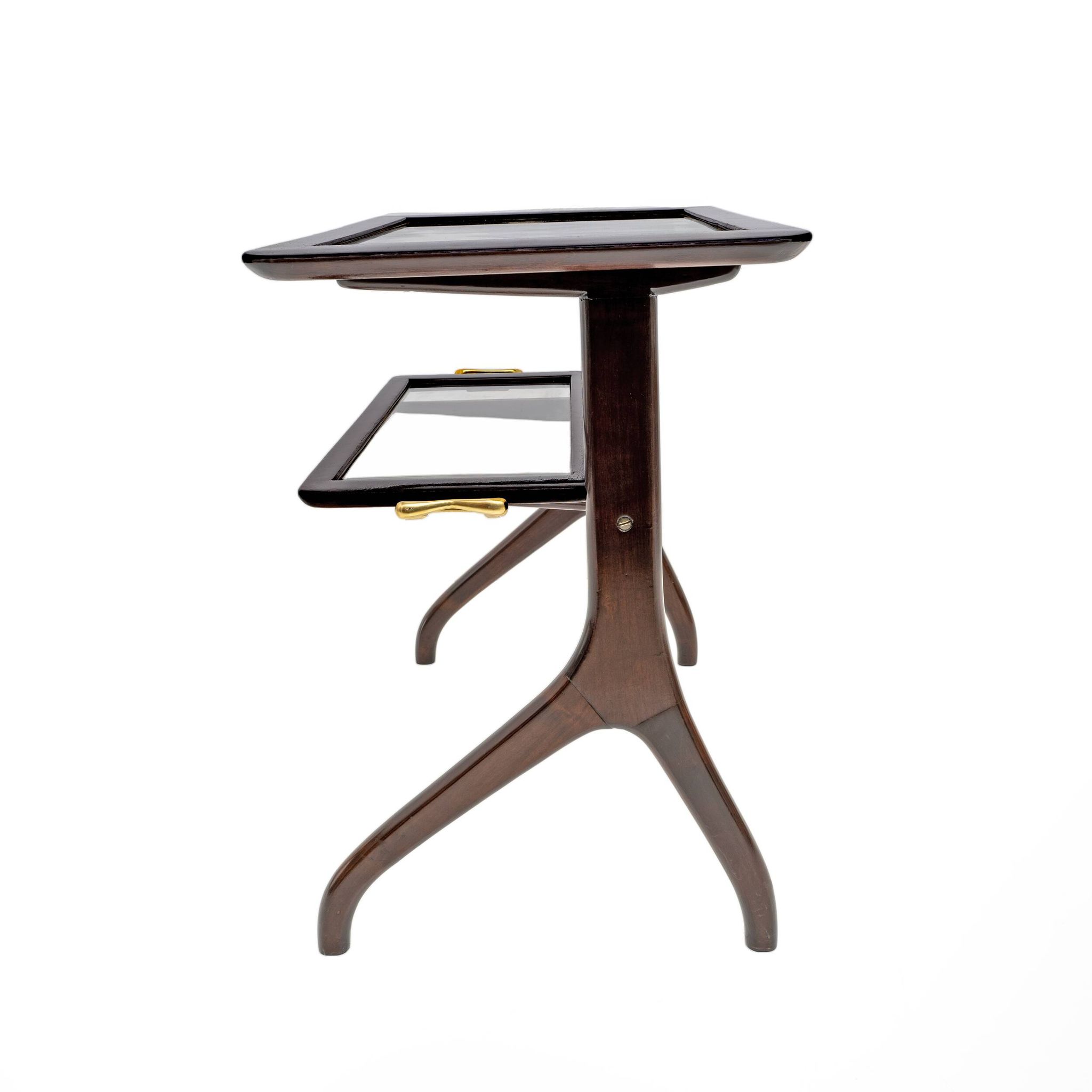 Table à plateau italienne moderne du milieu du siècle attribuée à Ico Parisi