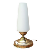Lampe en laiton avec opaline blanche opaque, années 50