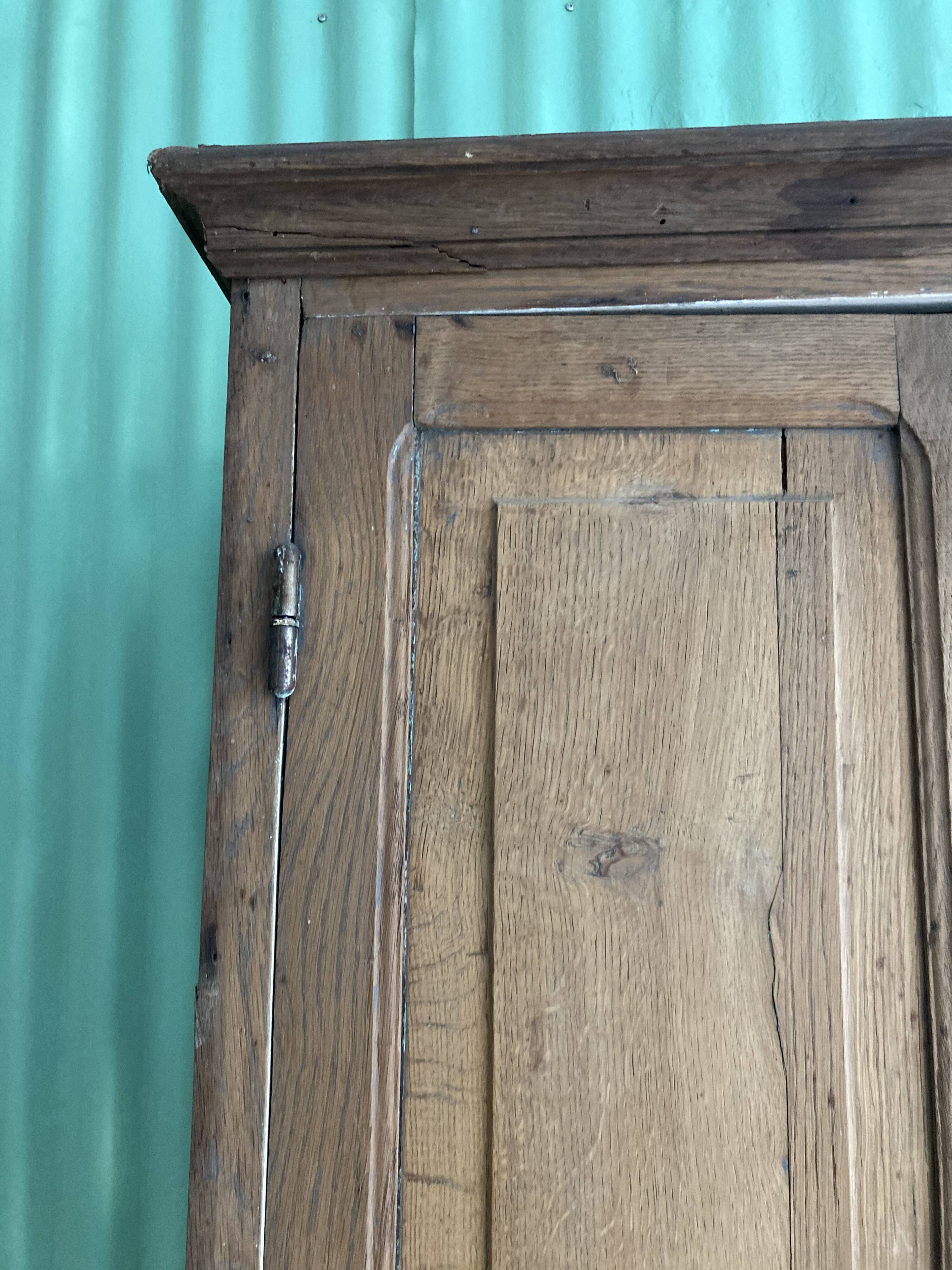Armoire vestiaire ancienne