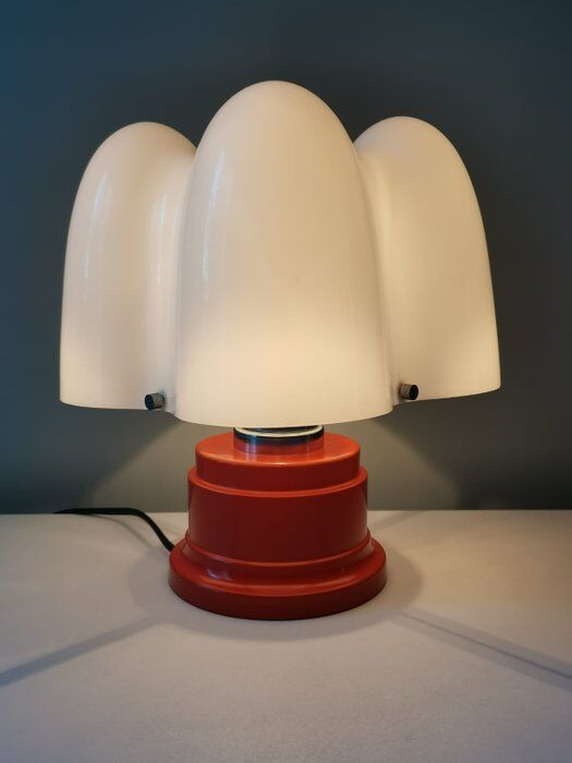 Vintage Italian table lamp