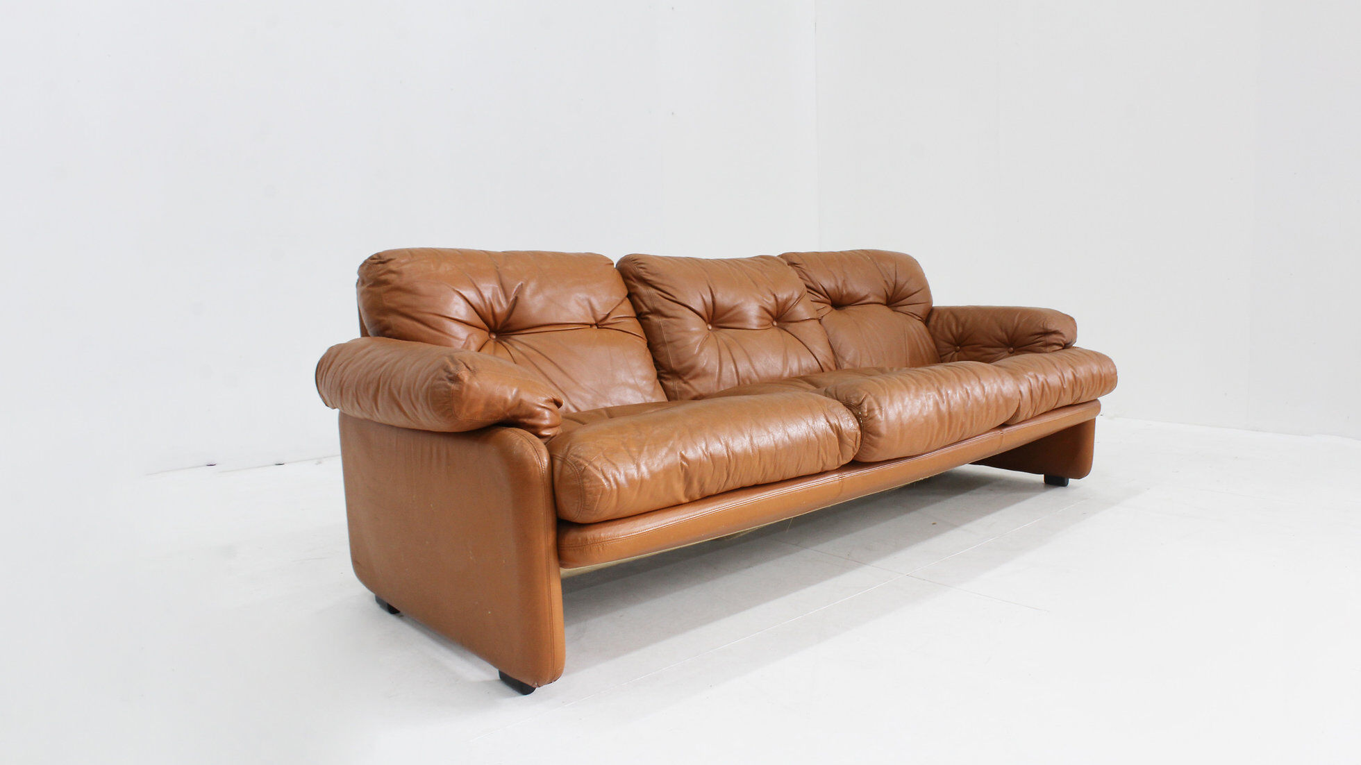 Sofa vintage Coronado par Tobia Scarpa pour C&B Italia