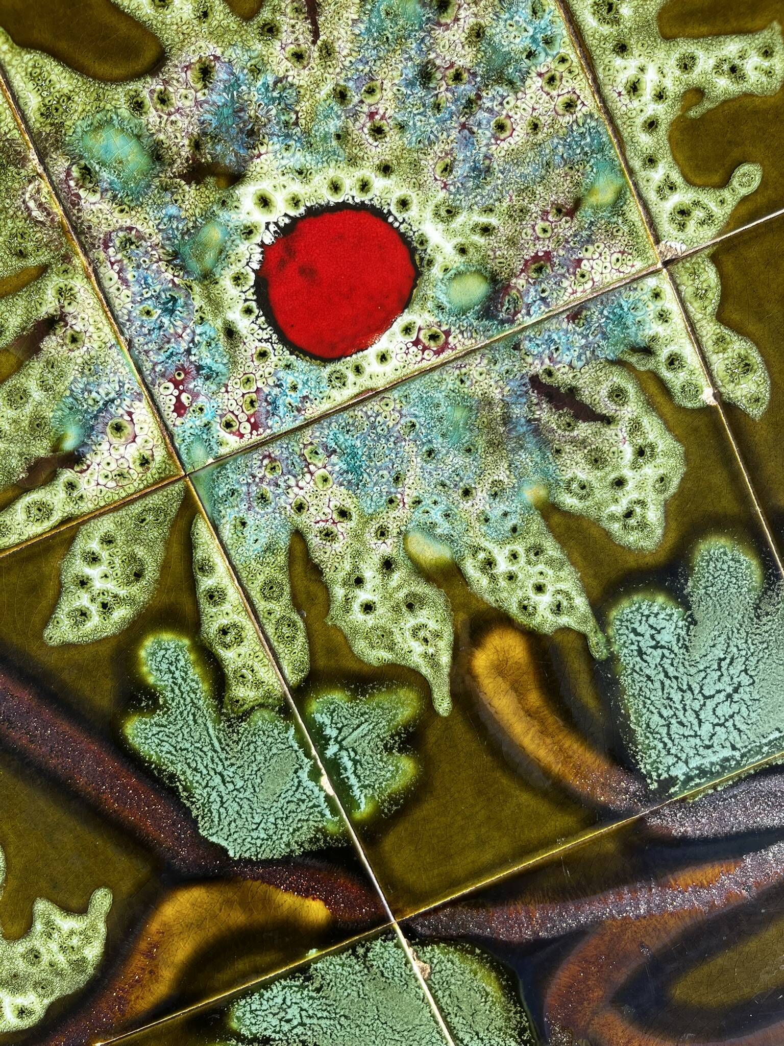 Vintage ceramic coffee table, floral patterns and chrome base.