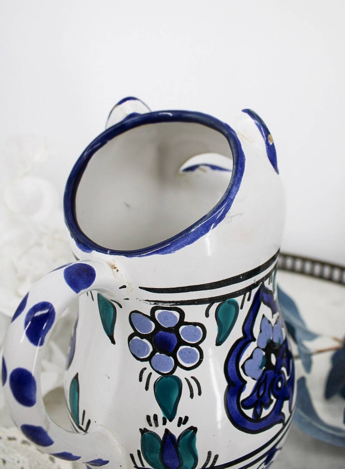 Vintage blue and green ceramic cat-shaped jug carafe