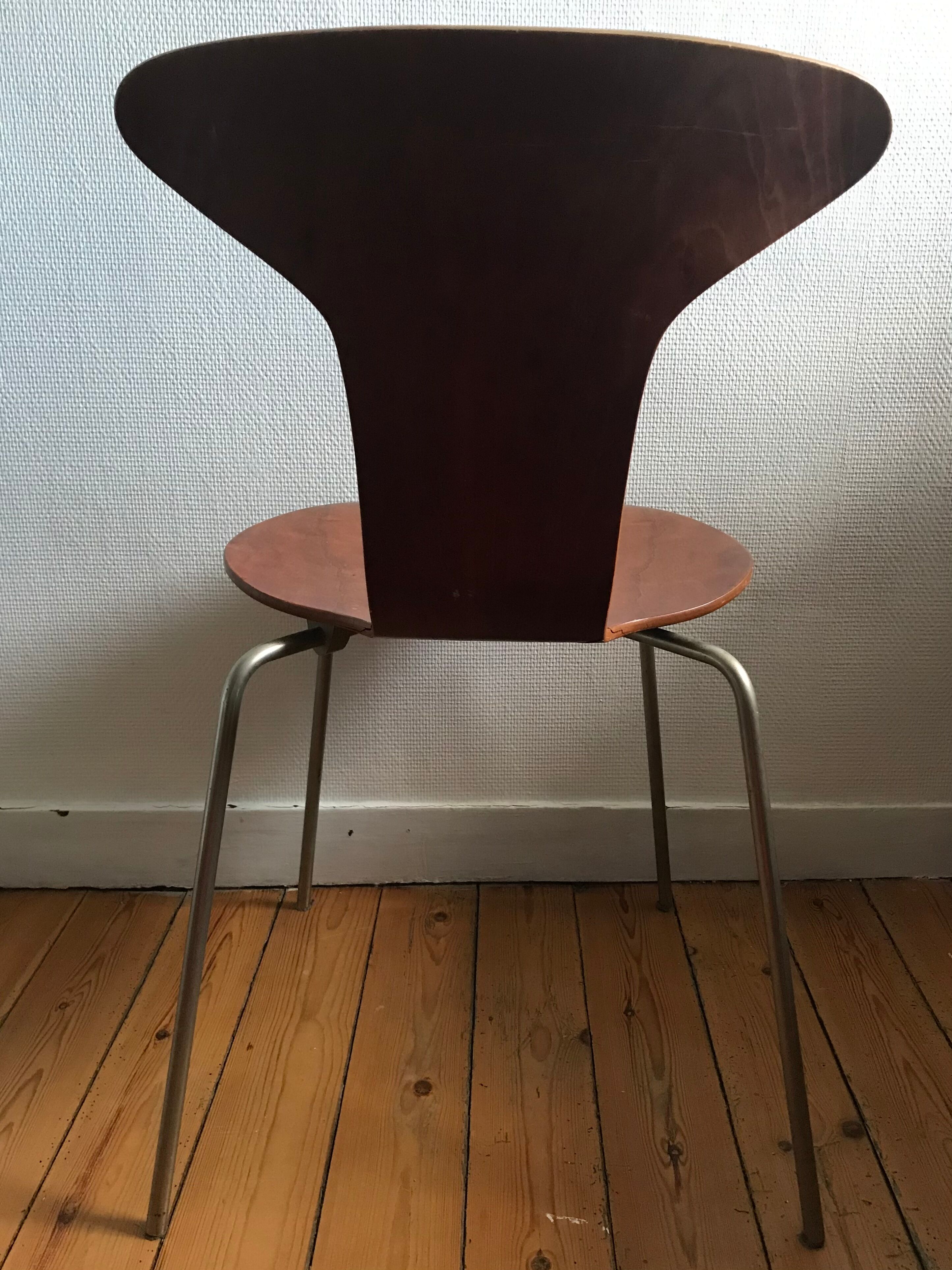 Mosquito chair by Arne Jacobsen for Fritz Hansen