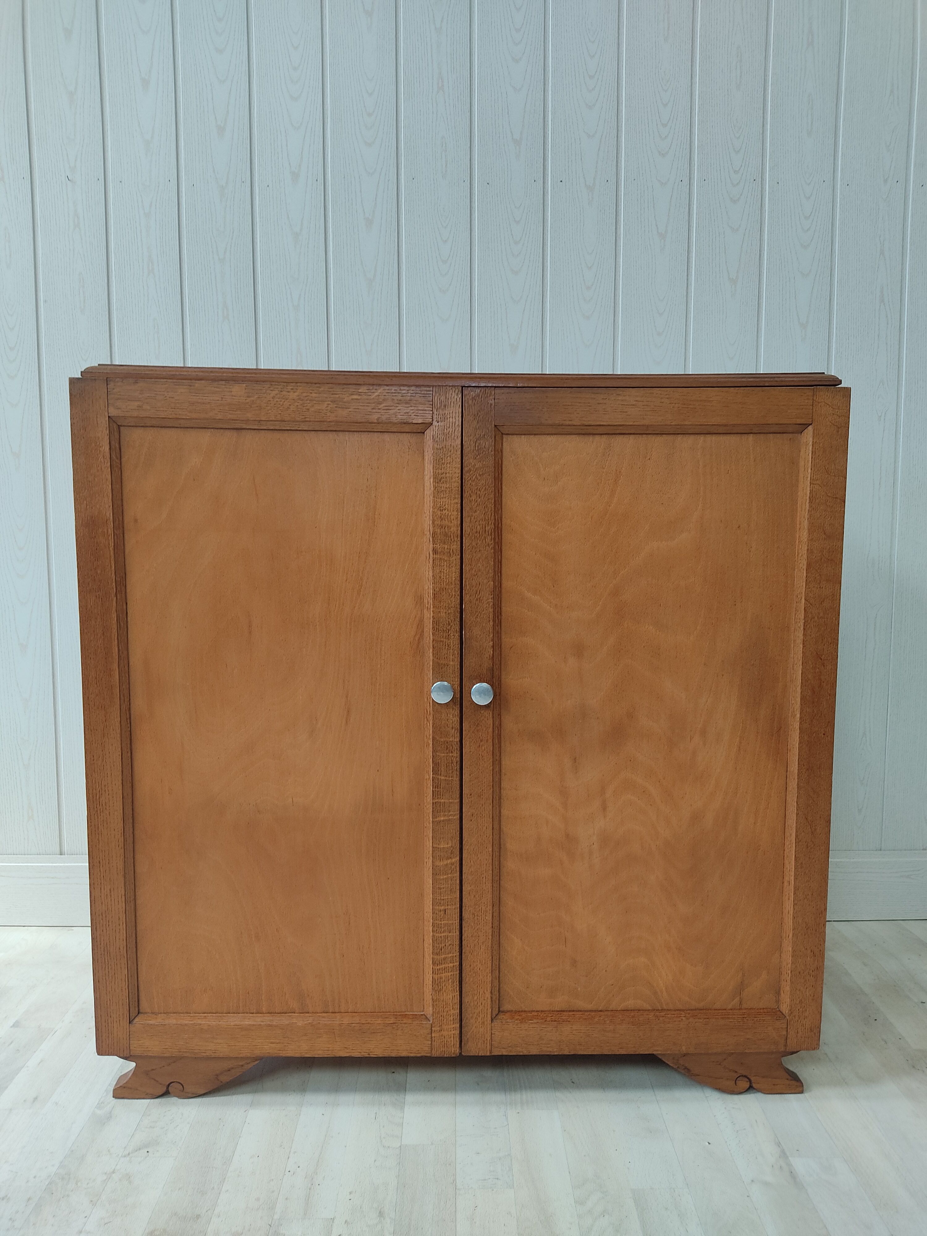 Vintage oak buffet 50s